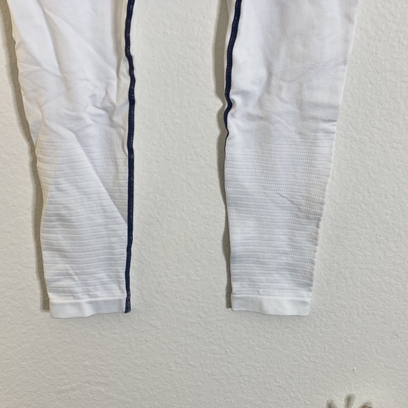 Zyia Black White Ombre Performance 7/8 24” Legging Tights Sz. M - Picture 4 of 8